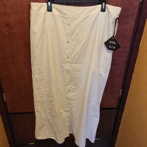 💲 Ava & Viv Beige XXL Button Skirt